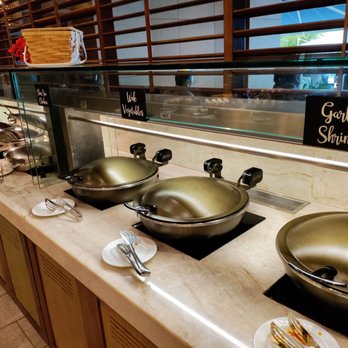 La Hiki - Hot entrees: garlic shrimp, eggs Benedict, braised short ribs... - Breakfast & Brunch Near Me - Kapolei, Hawaii La Hiki - Hot entrees: garlic shrimp, eggs Benedict, braised short ribs... - Breakfast & Brunch Near Me - Kapolei, Hawaii