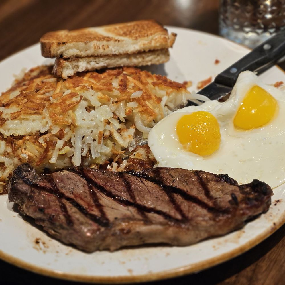Café Central - American Near Me - Reno, Nevada