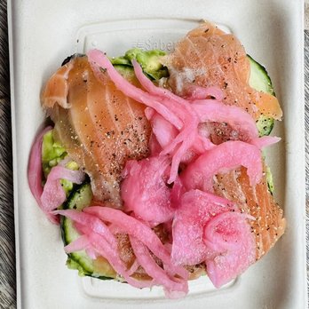 iQ - Avocado and smoked salmon sandwich - Coffee & Tea Near Me - Toronto, Ontario