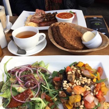 Greenwoods Singel - Full English breakfast, Portobello Mushroom sandwich, homemade soda bread, and a cup of Darjeeling tea. All delicious! - Breakfast & Brunch Near Me - Amsterdam, New Hampshire Greenwoods Singel - Full English breakfast, Portobello Mushroom sandwich, homemade soda bread, and a cup of Darjeeling tea. All delicious! - Breakfast & Brunch Near Me - Amsterdam, New Hampshire