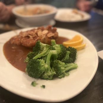 Thai Bloom - Orange chicken - Thai Near Me - Beaverton, Oregon