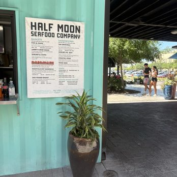 Half Moon Seafood Company - Outside - Seafood Near Me - Tampa, Florida Half Moon Seafood Company - Outside - Seafood Near Me - Tampa, Florida