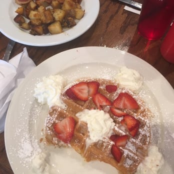 Carmela's on the Extension - Strawberry and cream Belgian waffle - fantastic! - Breakfast & Brunch Near Me - Middletown, Connecticut