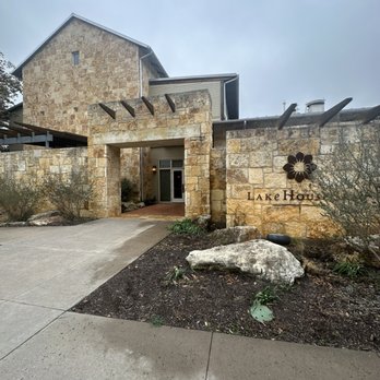 LakeHouse Spa - Outside - Day Spas Near Me - Austin, Texas LakeHouse Spa - Outside - Day Spas Near Me - Austin, Texas