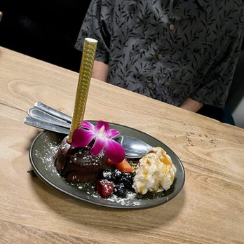 Junior Restaurant - Lava cake - Lounges Near Me - Roseville, California Junior Restaurant - Lava cake - Lounges Near Me - Roseville, California