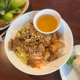 Vegetarian House Egg Rolls