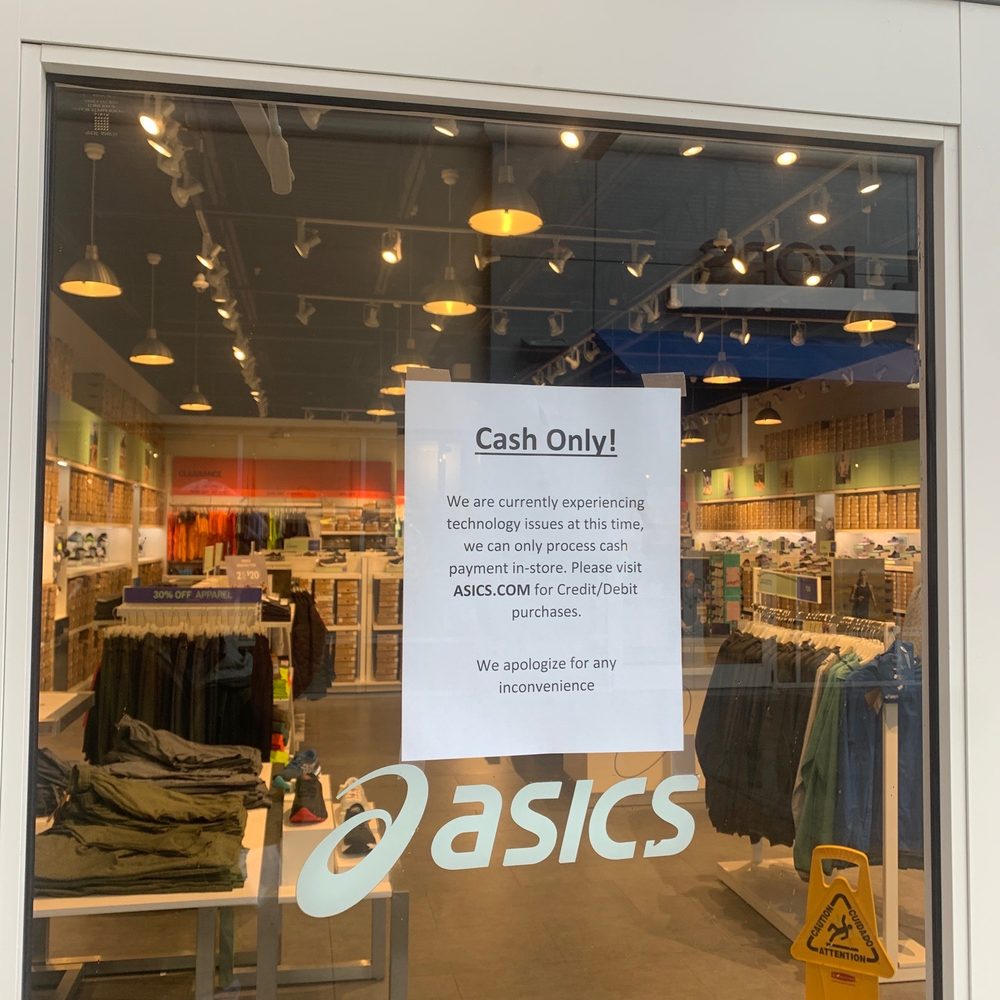 https www asics outlet