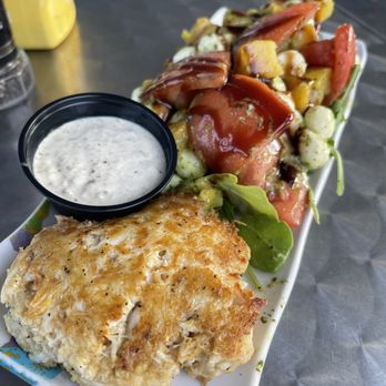 Fifth Avenue Streatery - Crab cake - American Near Me - Mount Dora, Florida