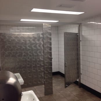 Carl's Jr - Clean bathrooms are nice - Fast Food Near Me - Gorman, California