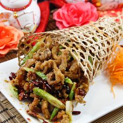 Endless Noodles - Chicken 052 竹篱飘香鸡 Double Cooked Chicken with Shallot and Sun Dried Chili