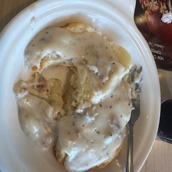 Huddle House - Biscuits and Gravy - Breakfast & Brunch Near Me - Lawrenceburg, Kentucky Huddle House - Biscuits and Gravy - Breakfast & Brunch Near Me - Lawrenceburg, Kentucky