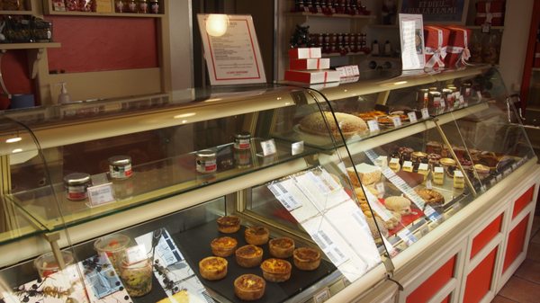 La Tarte Tropézienne Pâtisserie Viennoiserie Sandwicherie Pain by null