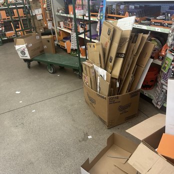 Dollar Tree Stores - Discount Store Near Me - Fallon, Nevada