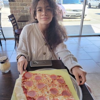 Ali's Pizzaria - Pizza Near Me - San Antonio, Texas