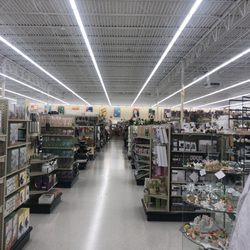 Hobby Lobby - Stuff, Stuff, and more Craft Stuff!