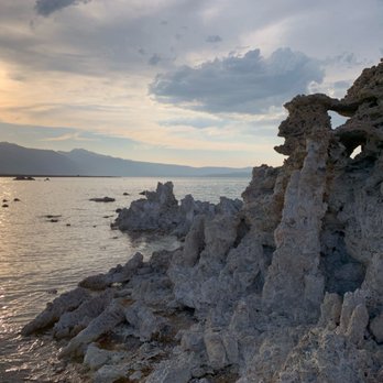 Mono Lake South Tufa Area - Hiking Near Me - Lee Vining, California Mono Lake South Tufa Area - Hiking Near Me - Lee Vining, California