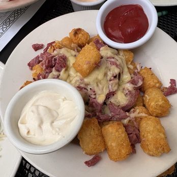 The Irish Inn - Tots Corned Beef and Cabbage - Irish Near Me - Glen Echo, Maryland