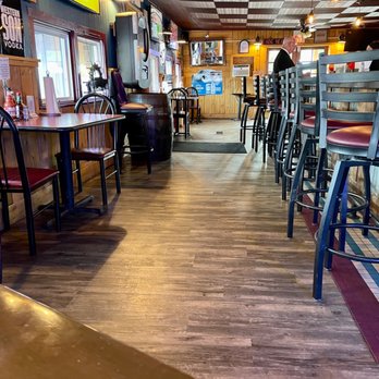 Mcgill's Whiskey Tavern and Grill - Grill restaurant in Utica, NY