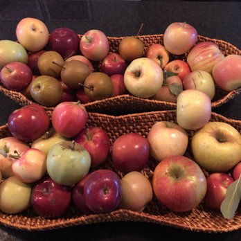 Hollin Farms - Apples and pears from today's trip! - Fruits & Veggies Near Me - Delaplane, Virginia