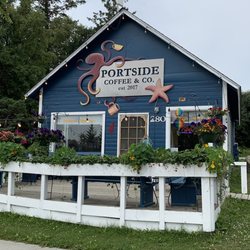Portside Coffee - Such a cute exterior. So inviting.
