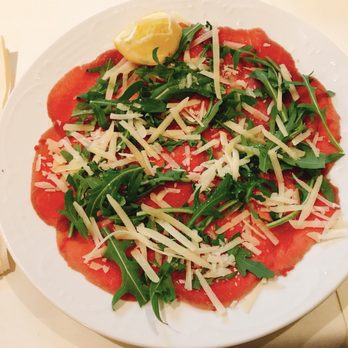 Restaurant Abendmahl - Carpaccio mit Ruccola und Parmesan - Italian Near Me - Hanover, NI