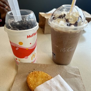 McDonald's - Regular Oreo McFlurry Mocha Frappe Hash Browns - Fast Food Near Me - Los Angeles, California McDonald's - Regular Oreo McFlurry Mocha Frappe Hash Browns - Fast Food Near Me - Los Angeles, California