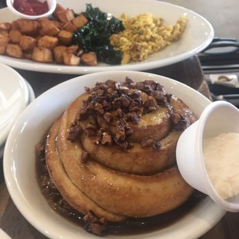 Floret - Vegan cinnamon roll! In the back tofu eggs & potatoes - Vegetarian Near Me - Seattle, Washington