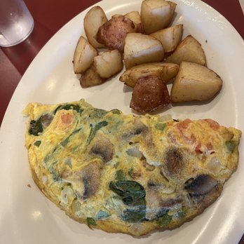 Gilchrist Downbeach - Veggie Cheese Omelette - Breakfast & Brunch Near Me - Margate City, New Jersey Gilchrist Downbeach - Veggie Cheese Omelette - Breakfast & Brunch Near Me - Margate City, New Jersey