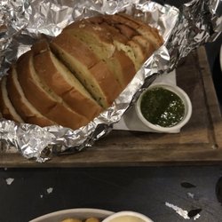 The Good Home - Garlic bread and pesto