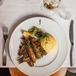 Sea Horse - Fried Baltic Herrings - a tru Helsinki classic