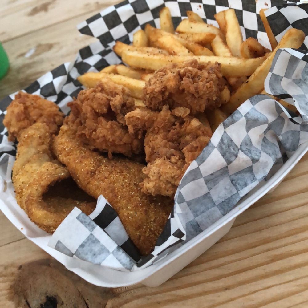 Corey's - Fried catfish and shrimp - German Near Me