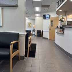 Virginia Family Dentistry Brandermill - Woodlake - Waiting room and front desk