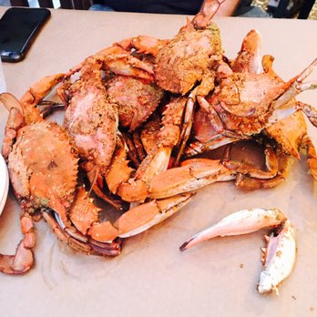Quarterdeck - Blue crabs - Seafood Near Me - Arlington, Virginia