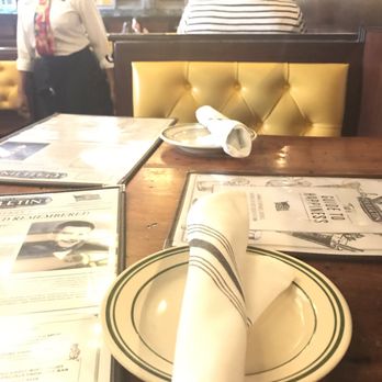 Ted's Bulletin 14th - Breakfast & Brunch Near Me - Washington, DC, District of Columbia