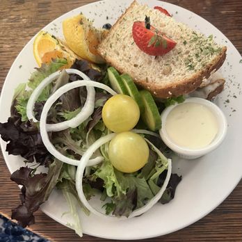 White House Cafe - Half turkey cranberry sandwich with salad - Breakfast & Brunch Near Me - Yakima, Washington