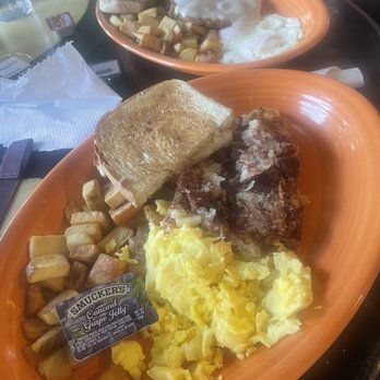 Fred's Mexican Cafe - Corn beef hash and chicken fried steak - Mexican Near Me - Kihei, Hawaii Fred's Mexican Cafe - Corn beef hash and chicken fried steak - Mexican Near Me - Kihei, Hawaii
