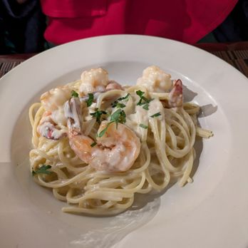 Eddie’s Kitchen - Shrimp in a creamy lemon garlic sauce - Italian Near Me - Santa Rosa, California Eddie’s Kitchen - Shrimp in a creamy lemon garlic sauce - Italian Near Me - Santa Rosa, California