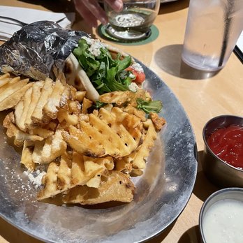 The Walnut - Chicken pita - Sports Bars Near Me - Des Moines, Iowa