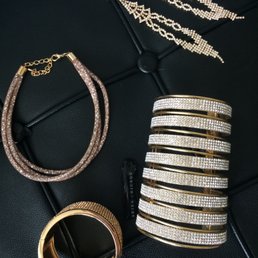 Thank you Tony and Antoinette for making my shopping experience fun! I can't wait to wear these!