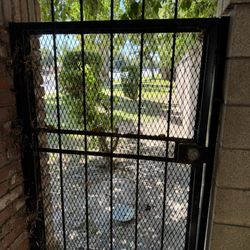 Bolt Locksmith - Backyard Gate