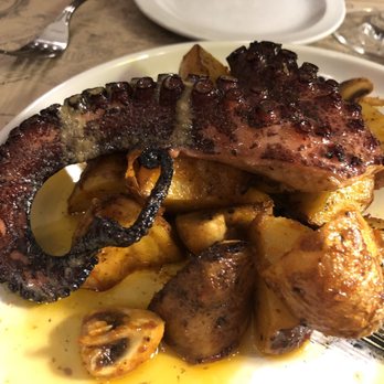 Boulevard Lavaud - Grilled octopus - Chilean Near Me - Santiago, RM