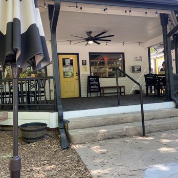 East Simpson Coffee Company - A welcoming porch - Coffee & Tea Near Me - Lafayette, Colorado East Simpson Coffee Company - A welcoming porch - Coffee & Tea Near Me - Lafayette, Colorado