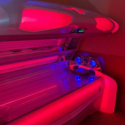 Sun Works Tanning - Hybrid bed