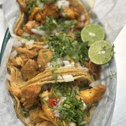 Supermercado La Internacional - Pollo taco