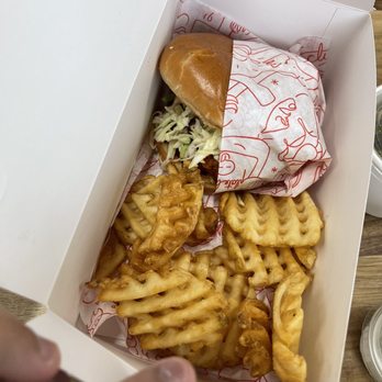 Cluck Kitchen - Nashville chicken sandwich combo, 18$ w drink - Chicken Shop Near Me - Redlands, California