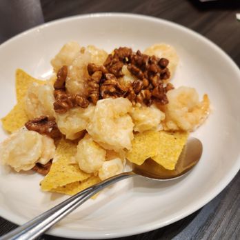 Yi Xin Cafe - Honey Walnut Shrimp - Hong Kong Style Cafe Near Me - Honolulu, Hawaii Yi Xin Cafe - Honey Walnut Shrimp - Hong Kong Style Cafe Near Me - Honolulu, Hawaii
