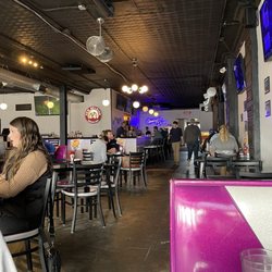 Gaslight Diner - Dining area