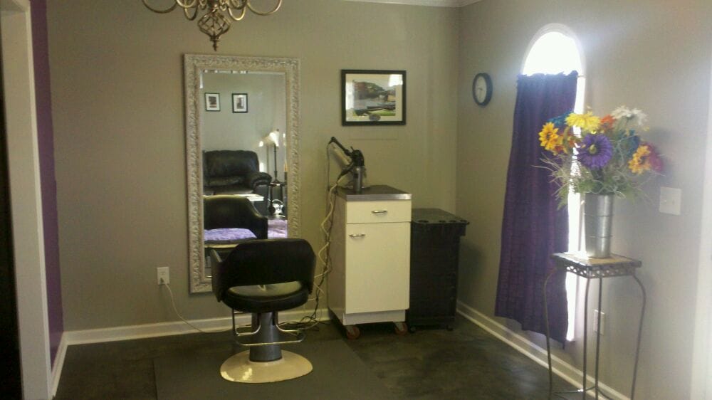 Creekside Salon & Spa Logo