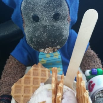 Long Beach Creamery - Nom nom nom...Huskaberry Finn with Free Waffle chip topping - Ice Cream & Frozen Yogurt Near Me - Long Beach, California Long Beach Creamery - Nom nom nom...Huskaberry Finn with Free Waffle chip topping - Ice Cream & Frozen Yogurt Near Me - Long Beach, California