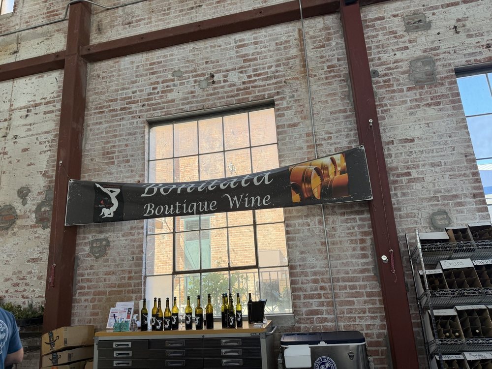 Bonitata Boutique Wine Logo